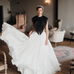 Nortier-Botley-Hill-Barn-Editorial-Miss-Bush-bridal-fashion-116